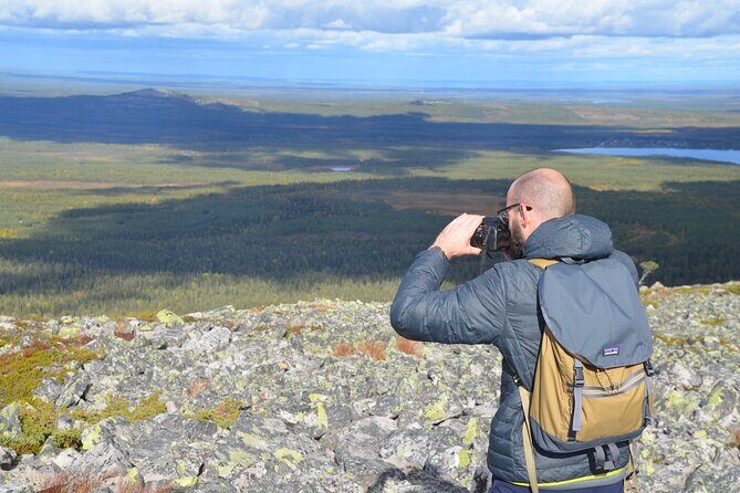 Arctic Wilderness Hike with Fire-making - Guide Timo and the Group Dynamic: What Small Actually Changes