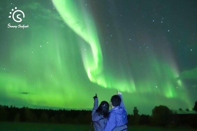 Aurora Borealis Trip - Autumn - From transfers to lookout: how the 3-hour hunt usually runs