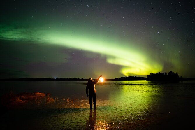 AURORA PRO short photography expedition - Prime aurora locations and what the guide is doing for you