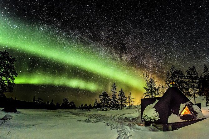 Auroras in Saariselkä – Northern Lights Photo Tour by Car and on Foot - Pickup, meeting point, and the small logistics that can make or break the night