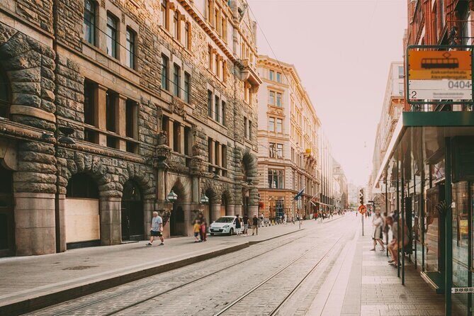 Epic Helsinki: English Speaking Walking Tour - Getting your bearings: from Snellman Statue to Oodi Library