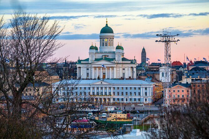 Explore Helsinki in Portuguese with a PRIVATE guide - Oodi Central Library and Kansalaistori: modern Helsinki with a lesson attached