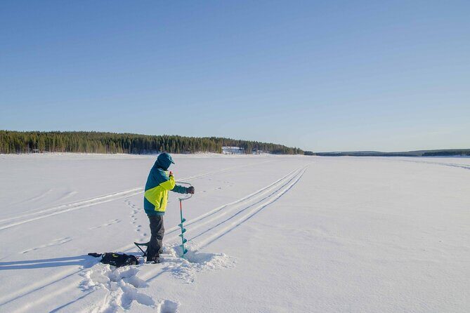 First Ice Fishing Experience in Rovaniemi - Entering The Lapland Ice: How the Morning Works