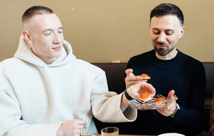 FOOD Tour with Rooftop Bar Visit in Helsinki - How the guide turns food into a Helsinki map