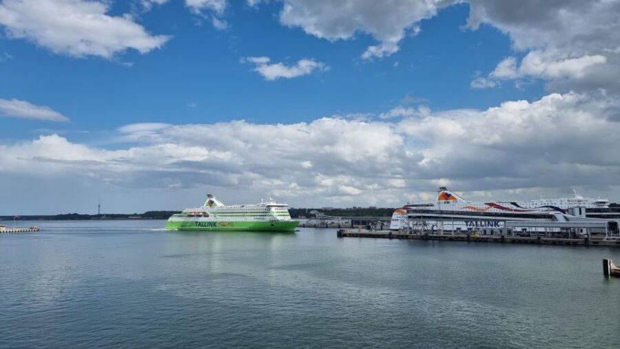 From Helsinki: Guided Day Trip to Tallinn by Ferry & VIP Car - Crossing From Helsinki to Tallinn Without the Stress
