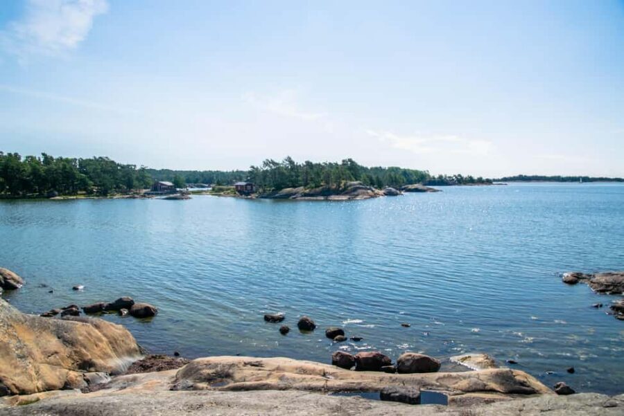 From Helsinki: Guided Tour of Porkkalanniemi Peninsula - The van ride: set the mood before the hike