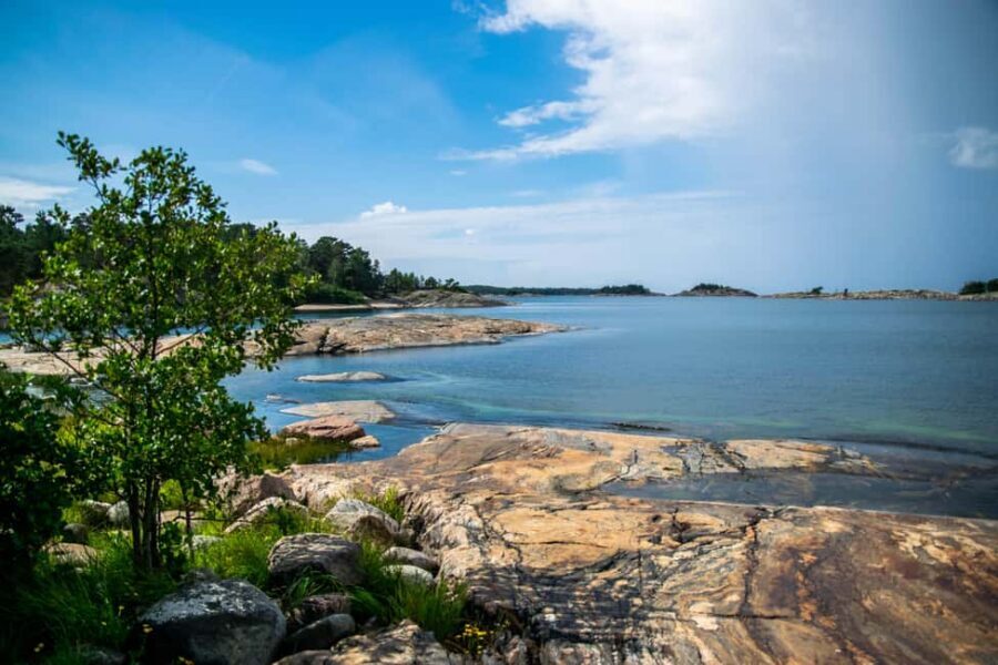 From Helsinki: Guided Tour of Porkkalanniemi Peninsula - Small-group hiking: why max 8 feels better than big tours