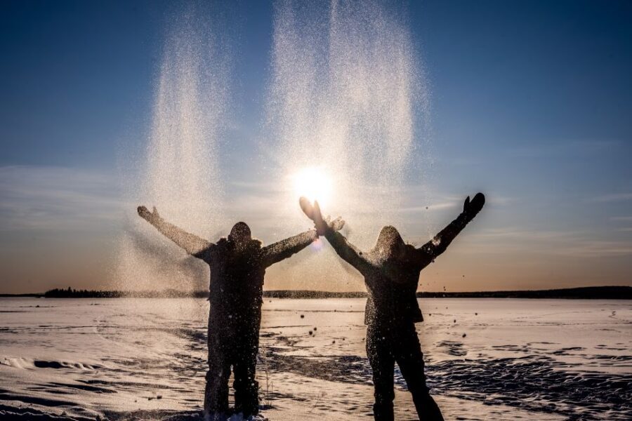 From Rovaniemi: Private Photoshoot in the Lappish Wilderness - Getting the photos: what “20+ edited images in days” means for you