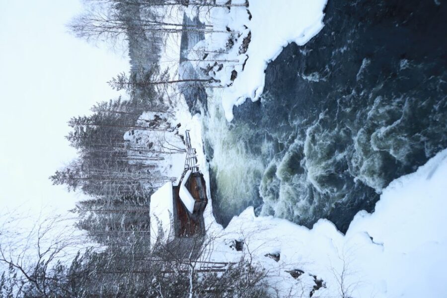 From Ruka: Snowshoeing in Oulanka National Park - Getting there: pickup options and the 9:15 start