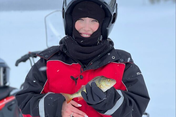 From Saariselkä: Ice Fishing Tour to Lake Inari, reindeers &lunch - Who should book this tour (and who should think twice)