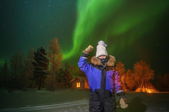 From Saariselkä: Northern lights tour to Lake Inari, incl. dinner - Aurora Hunting on Lake Inari: Multiple Looks, Real Waiting