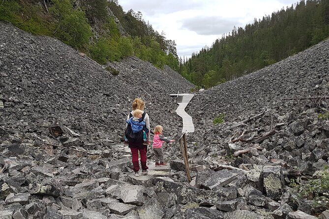 Guided easy hike in Finland deepest gorge in Pyhä-Luosto National Park - Price and value: what $80.95 buys you