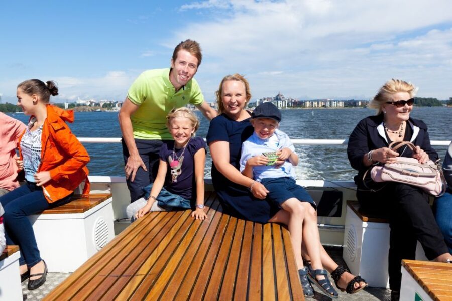 Helsinki: 48-Hour Bus & Boat Combo Tour - Two days of Helsinki views: canal cruise then 48-hour hop-on bus