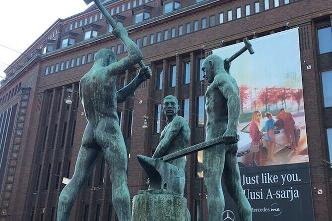 Helsinki Airport Layover Sightseeing Tour - Senate Square Plus Esplanadi Park: Center City in Two Easy Walks