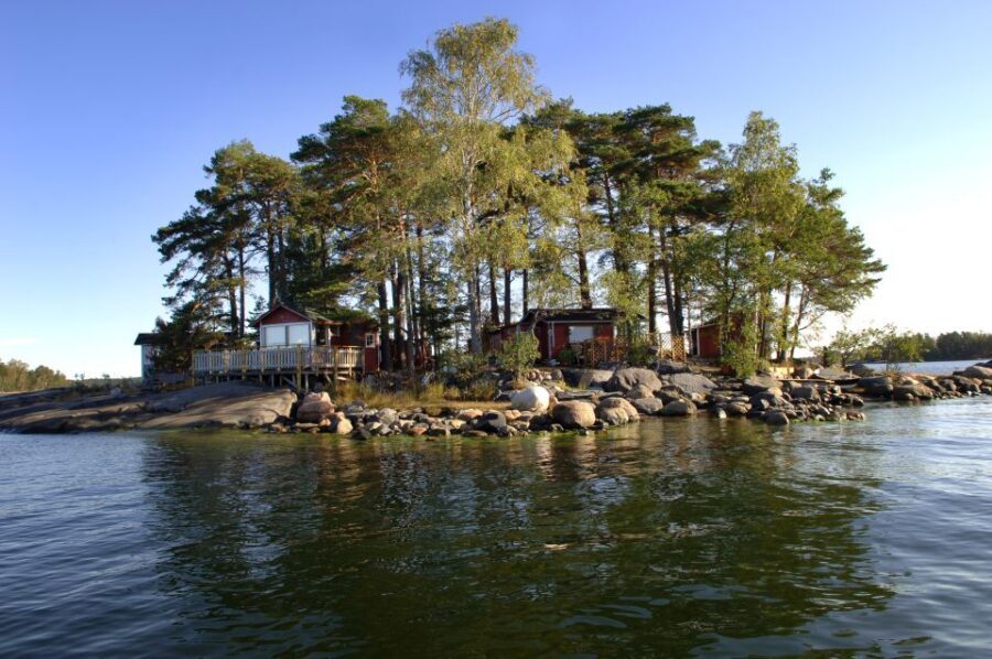 Helsinki: Archipelago RIB Boat Tour with BBQ Lunch and Sauna - Who Should Book This Archipelago RIB + Sauna Tour