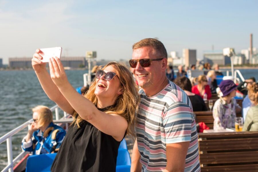 Helsinki Archipelago: Sightseeing Boat Tour - A short harbor cruise that makes Helsinki make sense