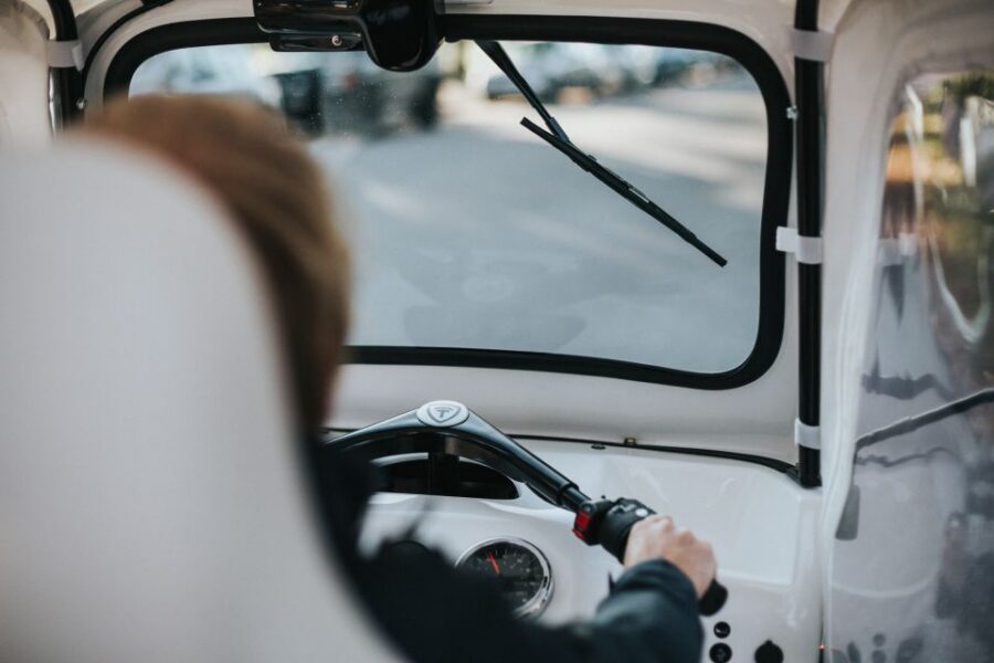 Helsinki City: 2.5-Hour City Tour with Electric TukTuk - Coastal views and Kaivopuisto Park: the relaxed Helsinki intro