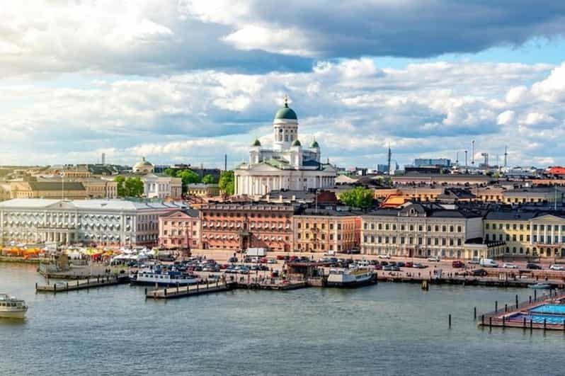 Helsinki : Highlights Walking Tour - Helsinki Cathedral: the big landmark that benefits from guided context