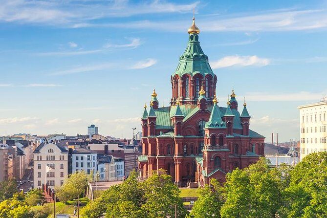 Helsinki in Nutshell: Suomenlinna & City Highlights by Eco-Friendly Ways - Getting your bearings: Central Station to Sibelius Park by tram