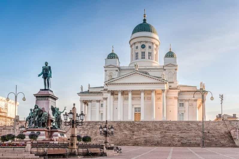 Helsinki: Must-See Attractions Guided Walking Tour - Esplanadi Park: the urban pause that locals use