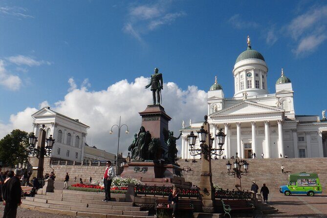 Helsinki Scavenger Hunt and Highlights Self-Guided Tour - Puzzles, facts, and photo breaks: what you’ll do between clues