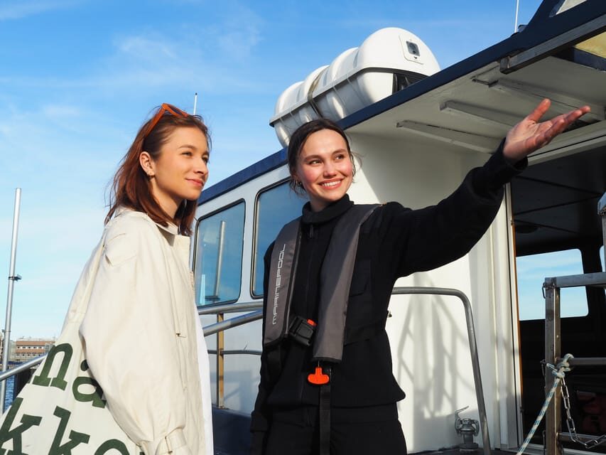 Helsinki: Vallisaari Fortress Island Ferry Ticket - Where to eat and take breaks (on the boat and on the island)