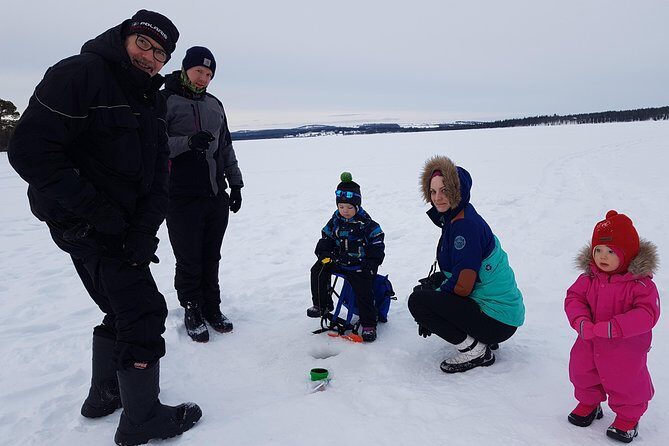 Ice fishing by car with hot beverages at Pyhä-Luosto - Fishing time that feels peaceful, not rushed