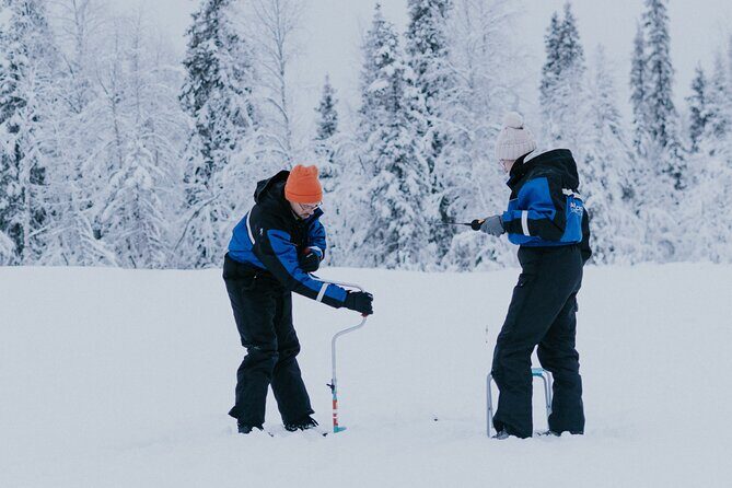 Ice Fishing by Snowmobile in Levi - Key points at a glance
