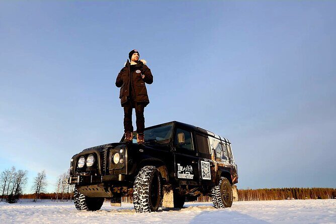 "ICEBREAKER" Ice Fishing VIP Private Tour - Canada Goose warm clothing: the smartest part of the logistics