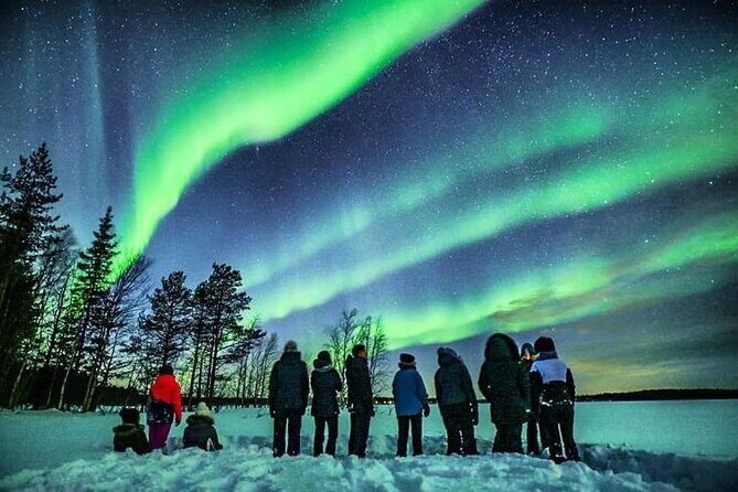 Levi: Aurora Borealis Tour and Stargazing Experience - Rautusjärvi Frozen-Lake Night: Campfire Food, Hot Drinks, and Aurora Time