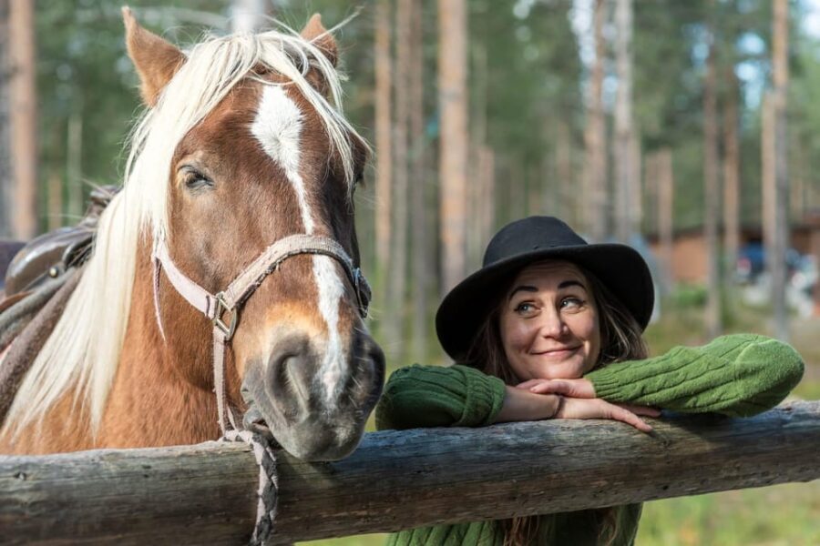 Levi: Horse and Husky Farm Visit with Juice and Cookies - Meet the Animals: Huskies, Finnish Horses, and Domestic Reindeer