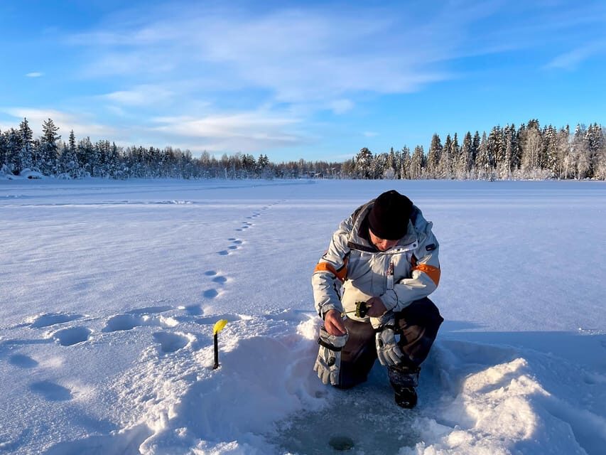 Levi: Ice Fishing Trip in a small group - Drill a Hole, Drop the Bait: How Ice Fishing for Perch Works