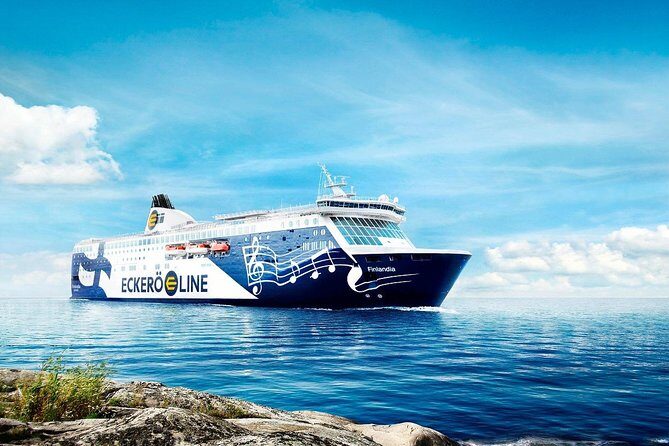 Luxury Day Trip to Tallinn with superior cabin VIP guide and lavish buffet - VIP cabin on the ferry: rest beats rushing