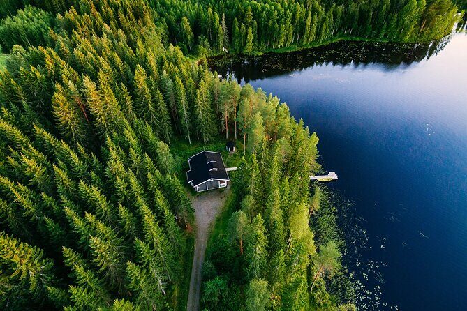 Midnight Sun Floating Experience in Forest Lake - Language and guide style in English