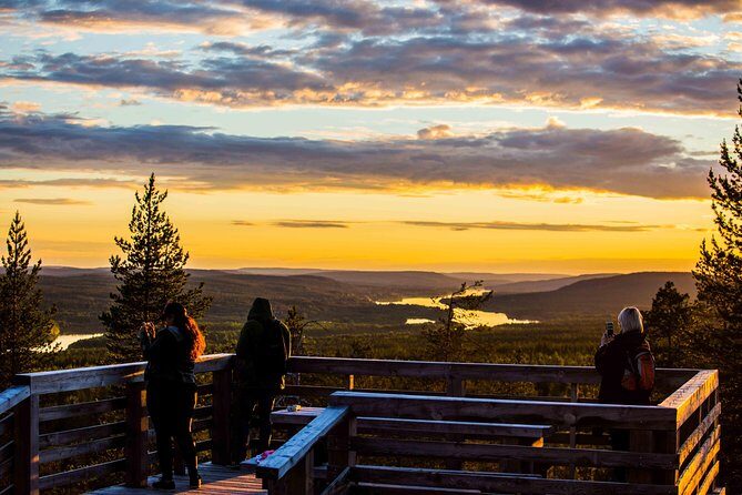 Midnight sun photography tour - Snacks, Drinks, and Bug-Proofing Your Night