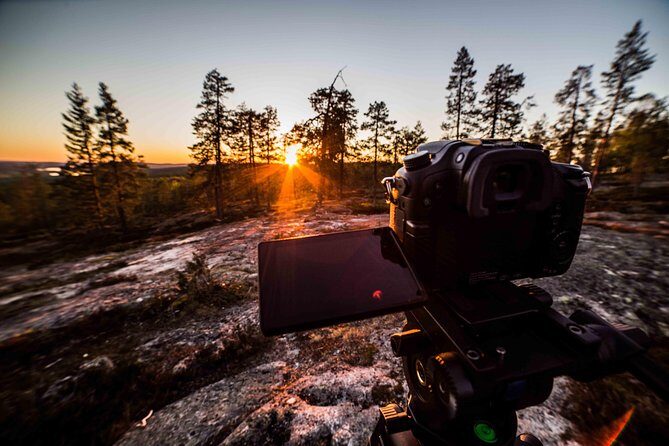 Midnight sun photography tour - Your Guide and the Photo Kit: Nets, Repellent, and Real-World Comfort