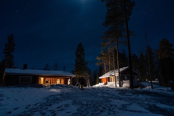 Northern Lights Hunting in Lappish old cottage - Snacks by the Fire (and Vegetarian Options)