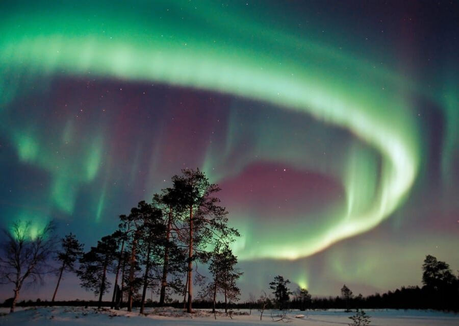 Northern Lights Hunting with Aurora Workshop - Northern lights science at Xwander Basecamp in Ivalo
