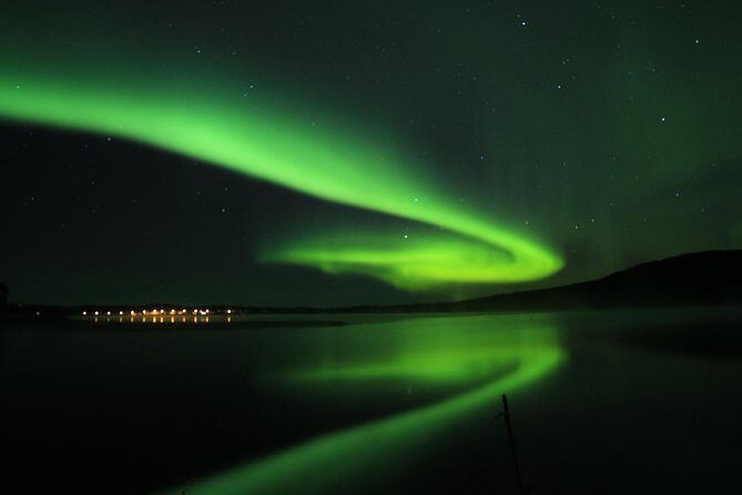 Northern lights hunting with car - Door-to-door aurora hunting by car: where you start and why it matters