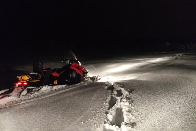 Northern Lights Night by Snowmobile (private tour) - Gear and cold comfort: loaner equipment is more than a checkbox