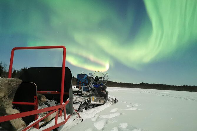 Northern Lights Sledge Ride - The snowmobile sledge experience: what it feels like in motion