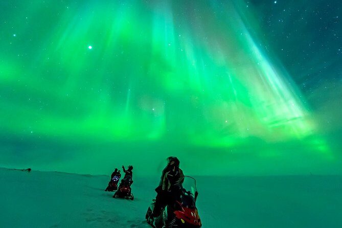 Northern Lights Snowmobile Safari from Rovaniemi with Campfire Picnic - Northern Lights stops: how to manage expectations without losing the magic