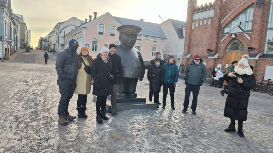 Oulu: City Tour - Market Hall and Central Oulu: Where Daily Life Meets History