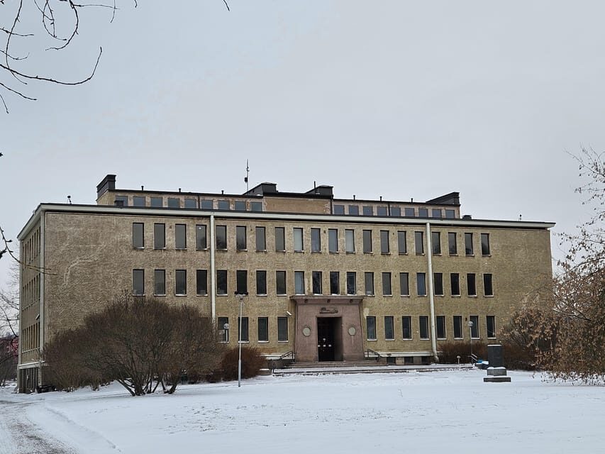 Oulu: City Tour - Oulu Castle Ruins: A Real Sense of the Past