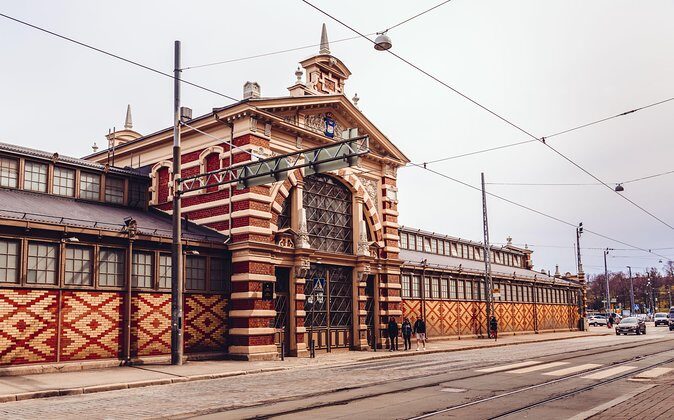 Private Culinary and Culture Tour in Helsinki - Entering Old Market Hall: Finnish Food Starts Here