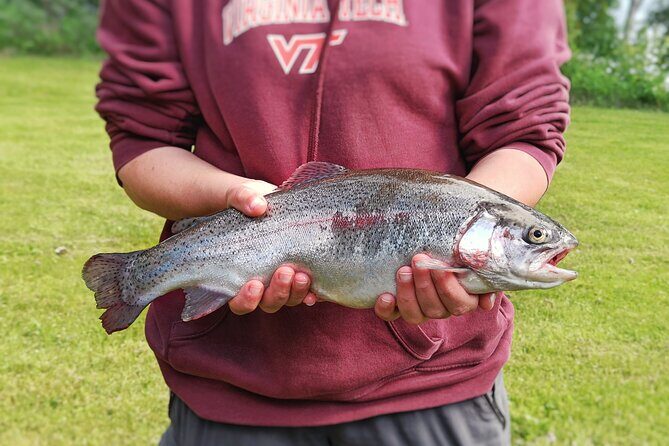Private Guided Fishing Boat Tour in Rovaniemi - Stop 1 in practice: fishing around Rovaniemi into the Ounas River