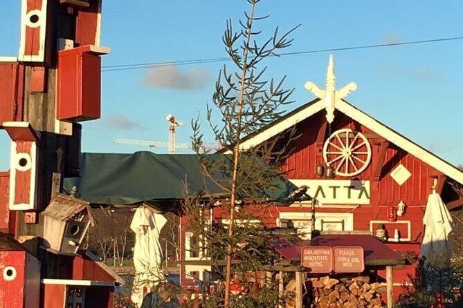 Private Porvoo Tour & Visit Runeberg’s National Poet House - A cinnamon bun café stop: the simple Finnish break that hits