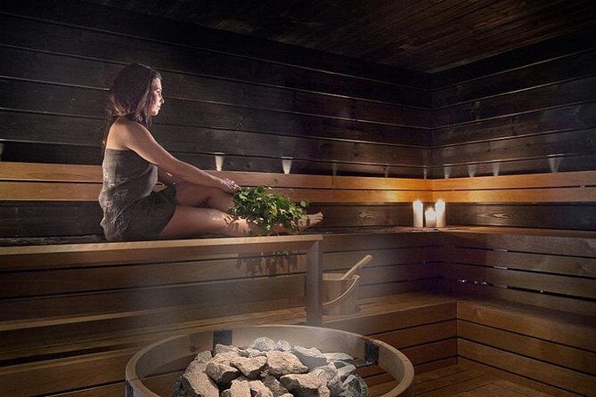 Private Traditional Lakeside Sauna with Midnight Sun - How the evening runs: from pickup to sauna to a cool-down dip