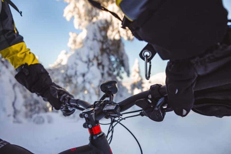 Pyhätunturi: Electric Fatbike Tour in Finnish Lapland - Wide tyres + technique tips = confidence on changing snow