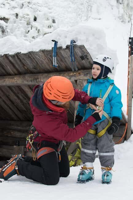 Pyhätunturi: Kid's Ice Climbing Adventure in Finnish Lapland - Who Should Book This Kids Ice Climbing Adventure in Pyhä?